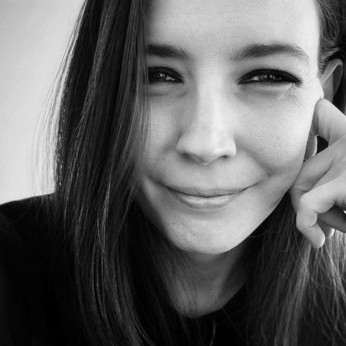 Ioana Moldovan, Content Writer at Peaceful Media